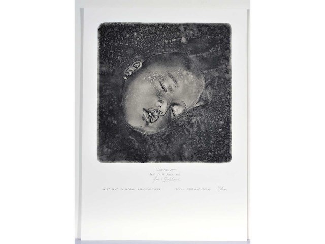 Hans op de beeck - sleeping boy - inkjet print - afbeelding 2 van  7
