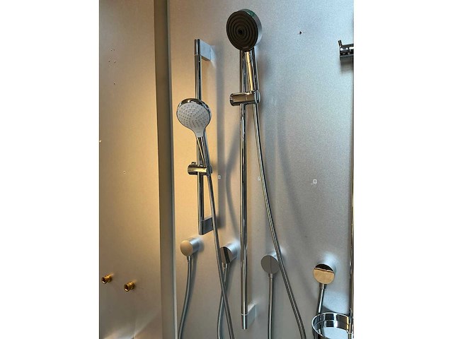 Hansgrohe diverse douche -en badmengkranen (12x) - afbeelding 4 van  8