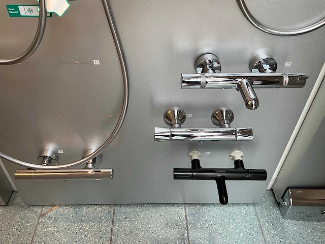 Hansgrohe diverse douche -en badmengkranen (12x) - afbeelding 5 van  8
