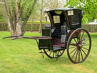Hansom cab