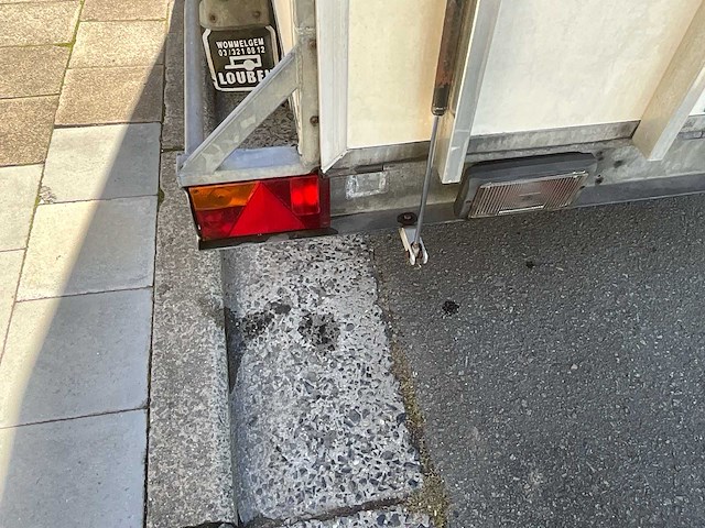 Happert gesloten aanhangwagen - afbeelding 5 van  21