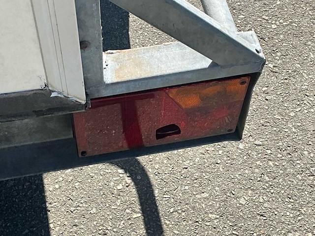Happert gesloten aanhangwagen - afbeelding 6 van  21