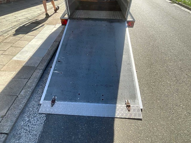 Happert gesloten aanhangwagen - afbeelding 8 van  21