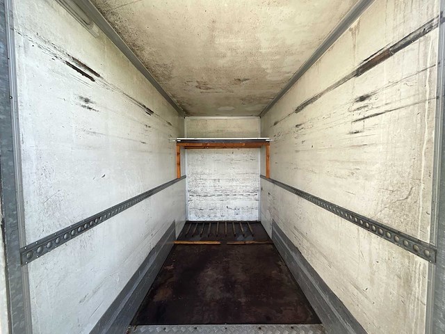 Happert gesloten aanhangwagen - afbeelding 13 van  21