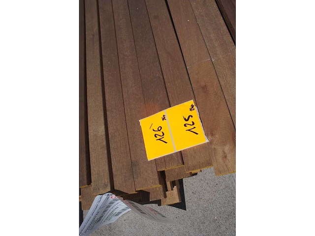 Hardhouten plint geschaafd - afbeelding 3 van  4