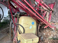 Hardi-gemonteerde spuit met opvouwbare boom spuit - afbeelding 4 van  5