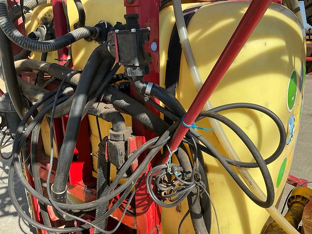 Hardi glostrup dk-2600 veldspuit - afbeelding 2 van  11