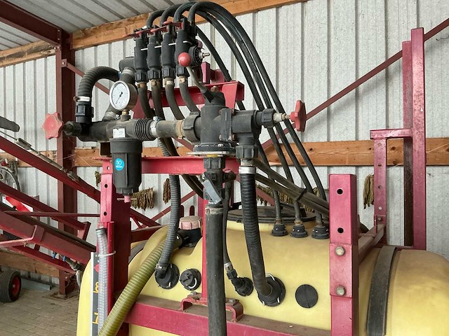 Hardi lxh 800 veldspuit - afbeelding 3 van  13