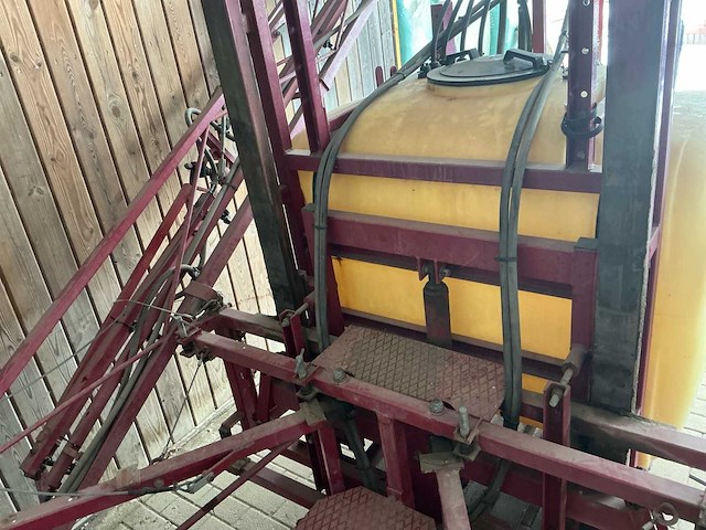 Hardi lxh 800 veldspuit - afbeelding 10 van  13