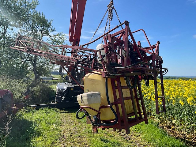 Hardi lzy 1000 spuitmachine - afbeelding 1 van  18