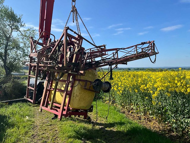 Hardi lzy 1000 spuitmachine - afbeelding 16 van  18