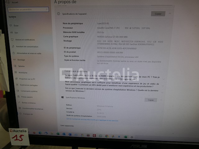 Hardware; scherm, toren, toetsenbord, muis, labelprinters, kasten, kassa - afbeelding 1 van  9