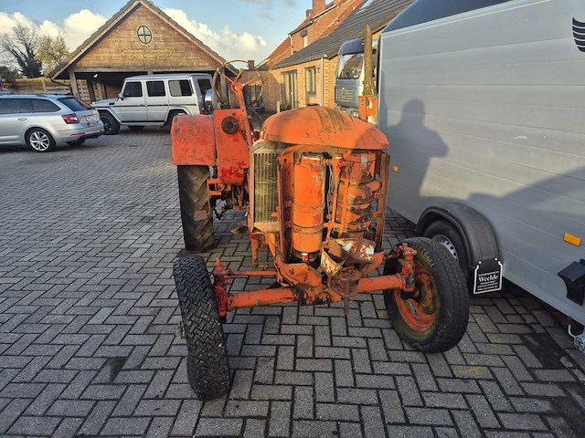 Harimog oldtimer tractor - afbeelding 4 van  9