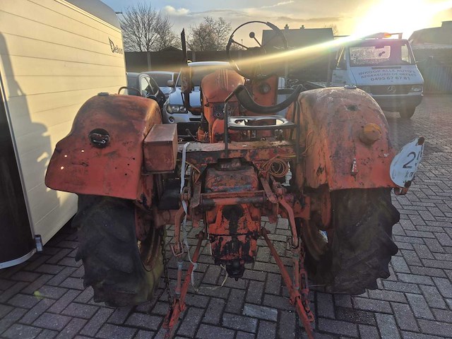 Harimog oldtimer tractor - afbeelding 5 van  9