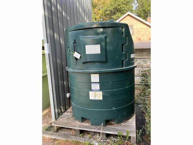 Harlequin verticale diesel opslagtank 1400l met pomp - afbeelding 2 van  8
