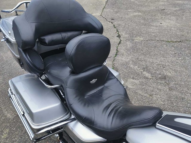 Harley davidson - d flhtcui - motorcycle - afbeelding 4 van  26