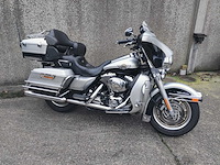 Harley davidson - d flhtcui - motorcycle - afbeelding 25 van  26