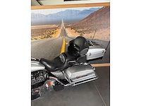 Harley davidson - d flhtcui - motorcycle - afbeelding 18 van  18