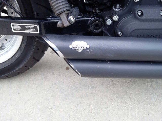 Harley davidson - fat bob - motorfiets - afbeelding 10 van  10