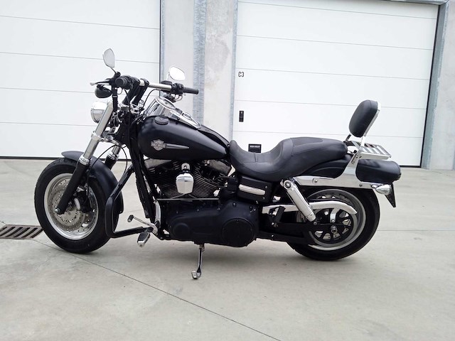 Harley davidson - fat bob - motorfiets - afbeelding 3 van  10