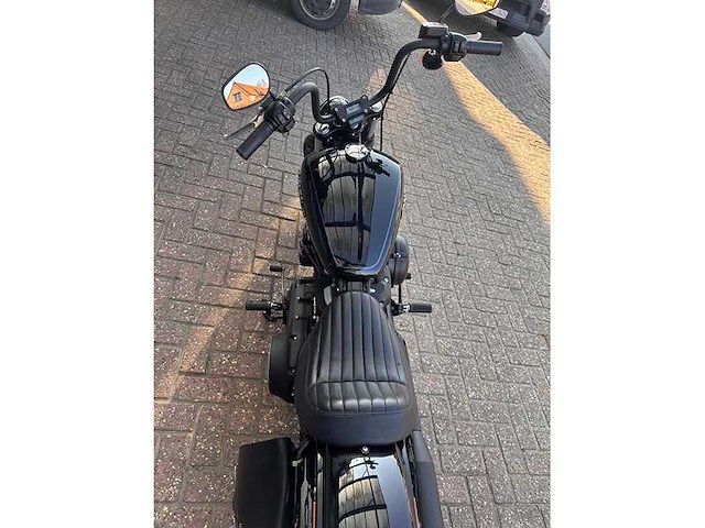 Harley davidson - street bob - motorcycle - afbeelding 2 van  6