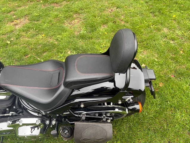 Harley-davidson breakout 114ci brommer - afbeelding 19 van  27