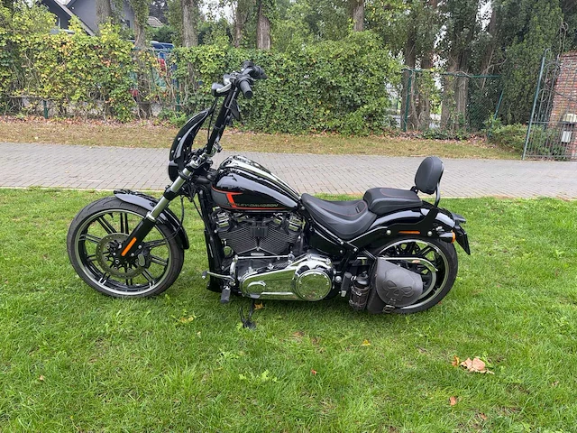 Harley-davidson breakout 114ci brommer - afbeelding 2 van  27
