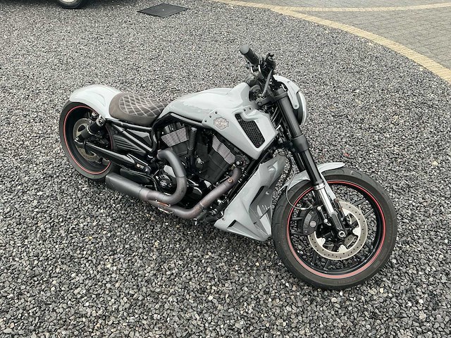 Harley-davidson custom v -rod brommer - afbeelding 5 van  10