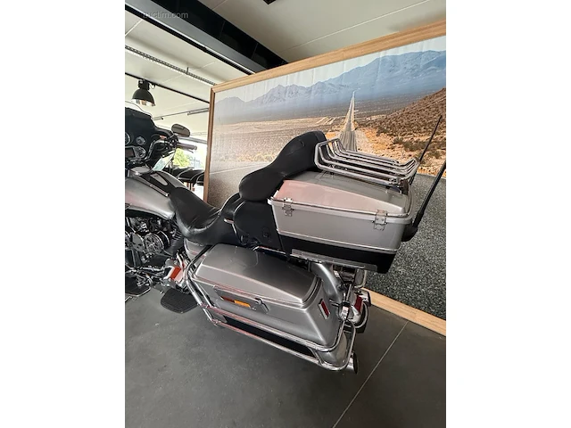 Harley davidson d fllhtcui 2003 - afbeelding 11 van  17