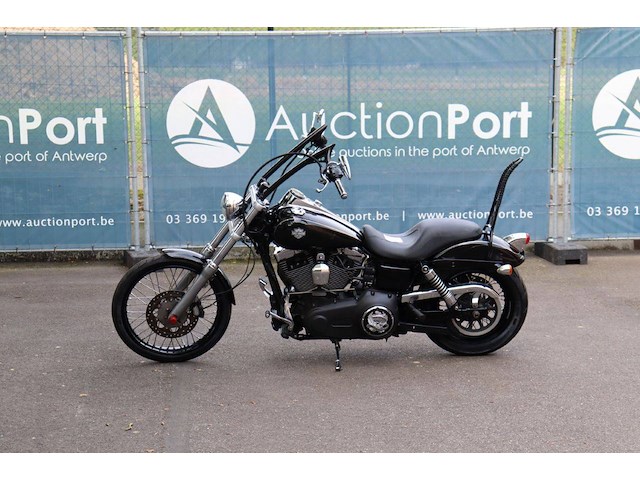 Harley-davidson dyna wide glide benzine 2016 - afbeelding 1 van  1
