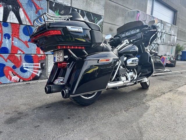 Harley davidson flhtk ultra limited, 2021 - afbeelding 11 van  17