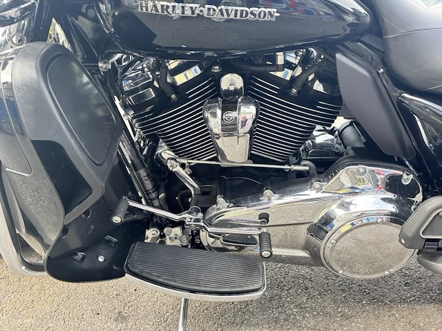 Harley davidson flhtk ultra limited, 2021 - afbeelding 13 van  17