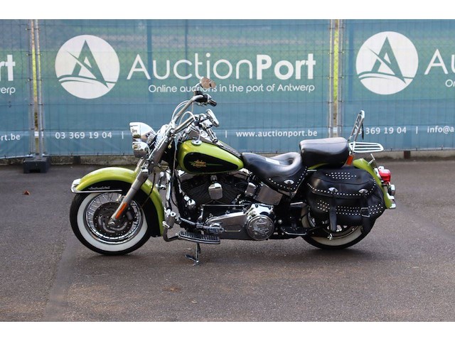 Harley-davidson heritage softail classic benzine 2011 - afbeelding 1 van  1