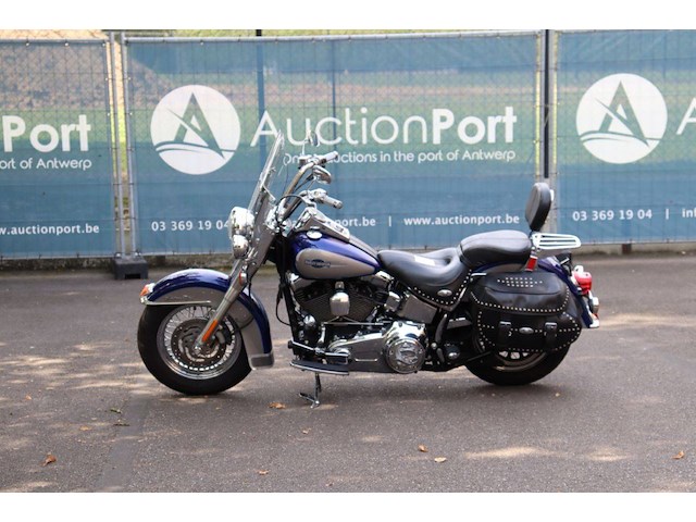 Harley-davidson heritage softail classic benzine 2011 - afbeelding 1 van  1