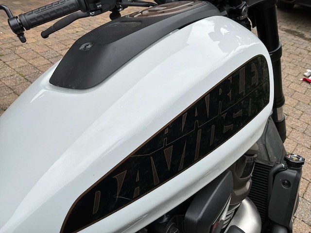 Harley davidson sportster s 1250 motor - afbeelding 13 van  16