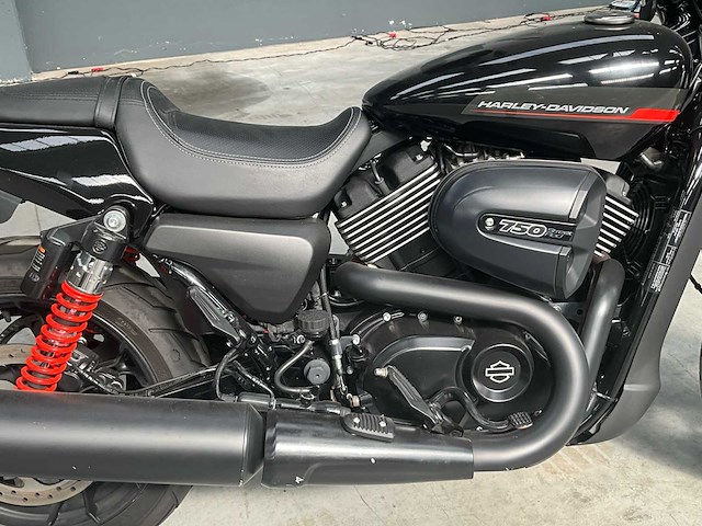 Harley-davidson street rod - afbeelding 7 van  25