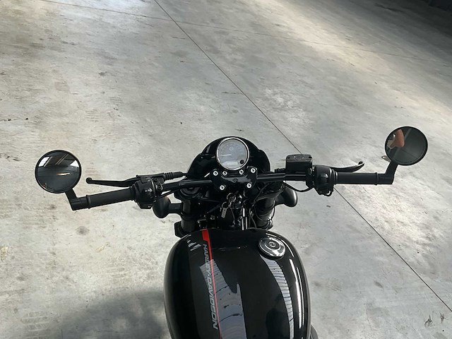 Harley-davidson street rod - afbeelding 14 van  25