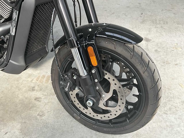 Harley-davidson street rod - afbeelding 16 van  25