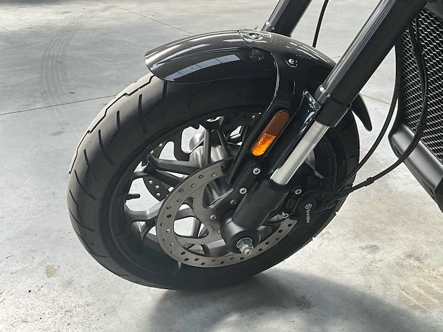 Harley-davidson street rod - afbeelding 21 van  25