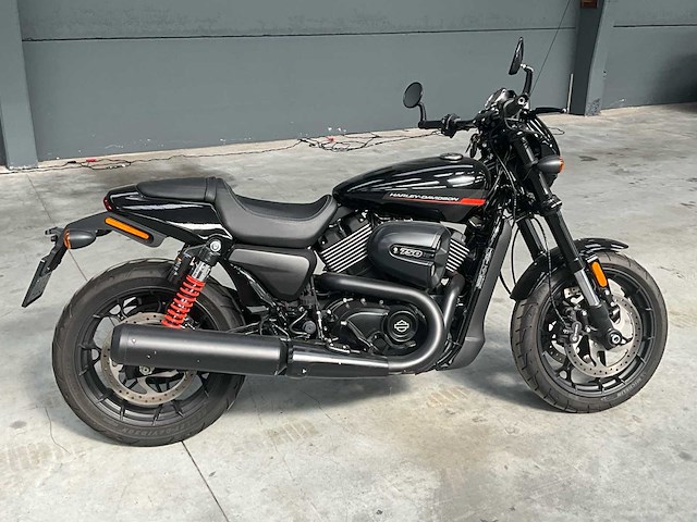 Harley-davidson street rod - afbeelding 25 van  30