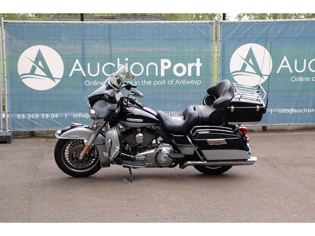Harley-davidson ultra classic benzine 2013 - afbeelding 1 van  1