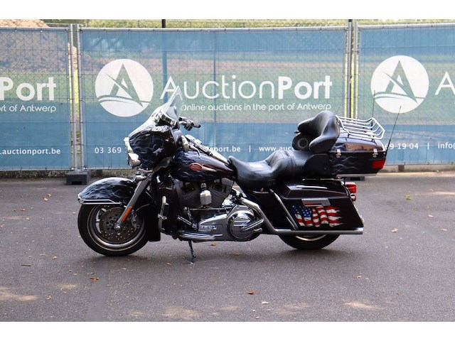 Harley-davidson ultra classic cvo benzine 2008 - afbeelding 1 van  1