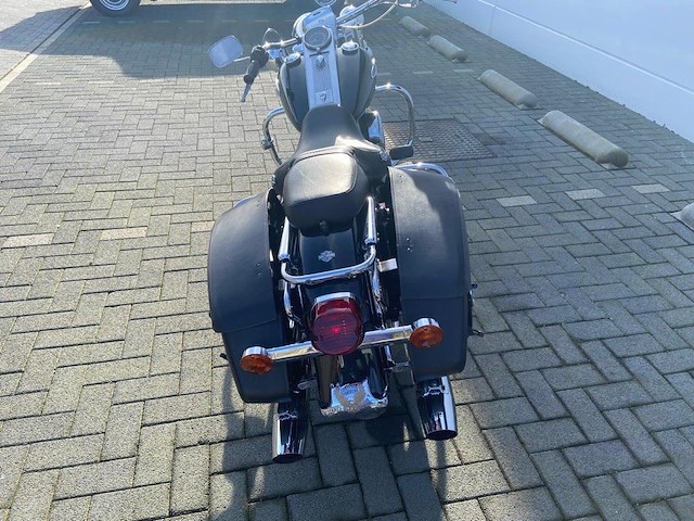 Harley road king - afbeelding 14 van  18