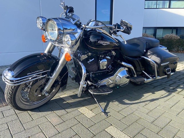 Harley road king - afbeelding 16 van  18