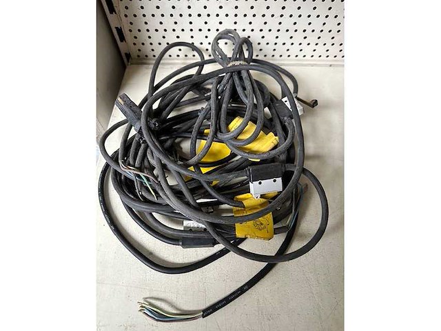 Harol - sun screens - afbeelding 1 van  1