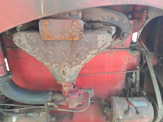 Harris 55k vintage tractor - afbeelding 3 van  11