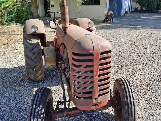 Harris 55k vintage tractor - afbeelding 9 van  11