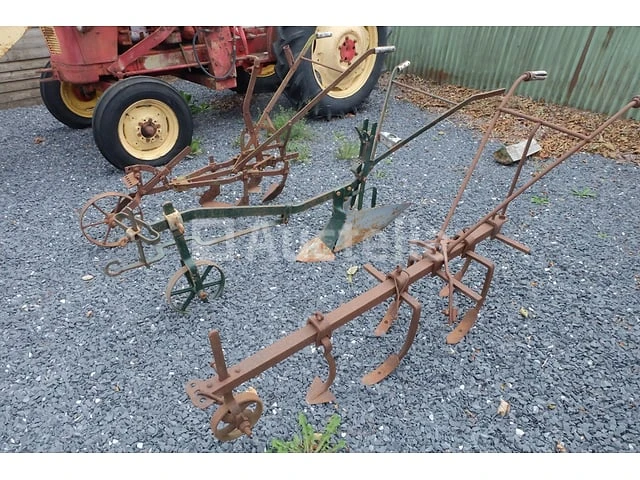 Harrow, plough - afbeelding 8 van  18