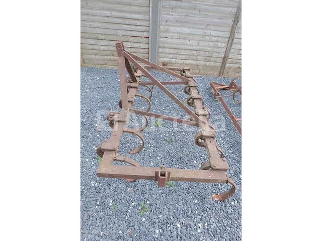 Harrow, plough - afbeelding 14 van  18