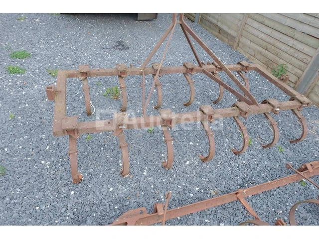 Harrow, plough - afbeelding 15 van  18